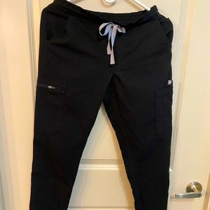 Figs Black yola pants XS petite